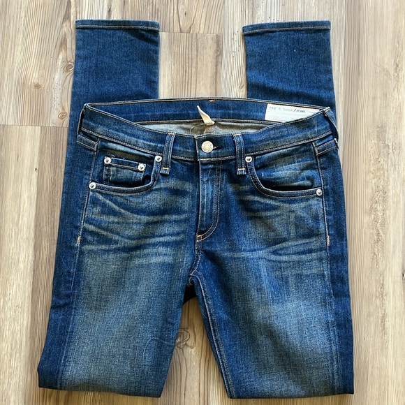 Rag & Bone The Skinny in Kingsland Wash - Picture 15 of 16